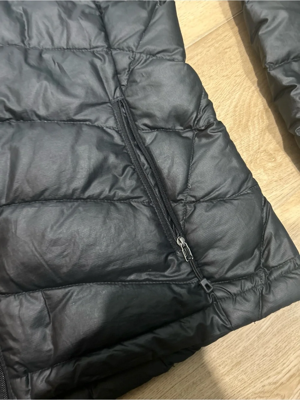 Patagonia Women's Black Puffer Jacket - Lightweight Insulated Coat S EUC
